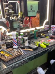 -豪帅男士理容馆