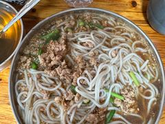 -正宗杨记普洱酸醋米线(总店)