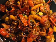 -巴厘龙虾·榜首油焖大虾(音乐学院·沿江酒馆店)