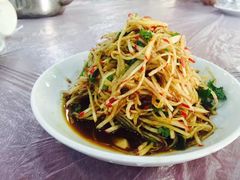 -卢六川汤肉(南方花园店)