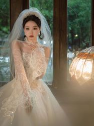 -不晚国际婚纱礼服