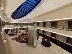 -上海滴水湖皇冠假日酒店