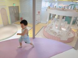 -多多淘儿童体验中心(重庆来福士店)