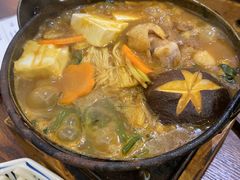 咖喱时蔬鸡腿锅配乌冬-肥朵食堂(带梦胡同店)