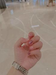 -吉吉靓甲美睫