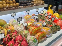 -每日新鲜水果吧(芮欧百货店)