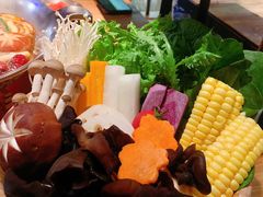 -湊湊火锅·茶憩(杭州湖滨银泰in77店)
