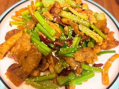 -东来菜馆•手抓海鲜家常菜•海鲜锅贴