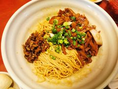 -佬钱湾仔(衣裳街店)