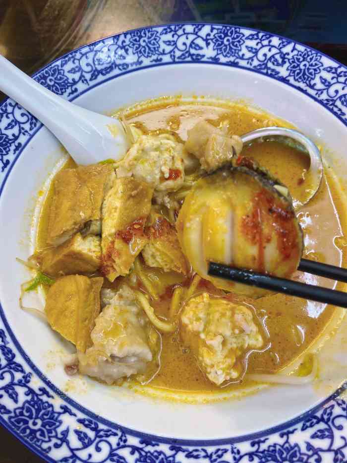 亚肥沙茶面(黄厝店)-"美味独特,厦门特色小吃很好吃,下次带朋友.