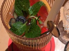 缤纷水果四季春-MR.ROCKY洛奇先生·西餐&酒吧(太古仓店)