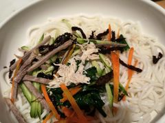 鸡丝凉米线-云海肴·汽锅鸡·云南代表菜(东坝金隅店)