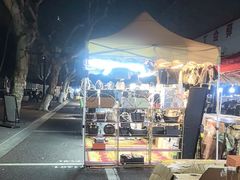 -吴山路夜市