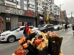 -草家酱蟹炭火烤肉店(珲春南路一店)