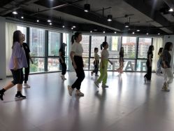 -STAR舞蹈工作室