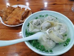-潘国仙耳光馄饨(黄家阙路店)