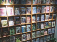 -猫的天空之城概念书店(杭州南宋御街店)