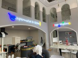 -BabyMonster小怪兽亲子派对·餐厅乐园(金月湾店)
