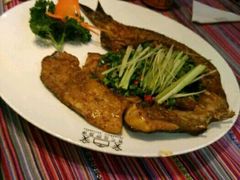 -香巴拉云南餐厅(华莱坞店)