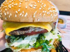 -The Habit Burger Grill 哈比特汉堡(复兴soho店)