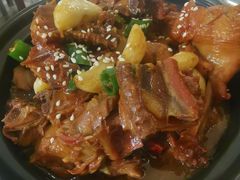 -梓檚中餐厅湖北菜小龙虾武昌鱼排骨藕汤(黄鹤楼店)