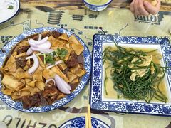 -壹阁胡羊焖饼(特色小吃街店)