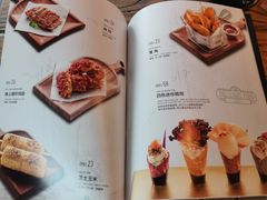 菜单-I HOLIC艾豪丽披萨(KKone店)