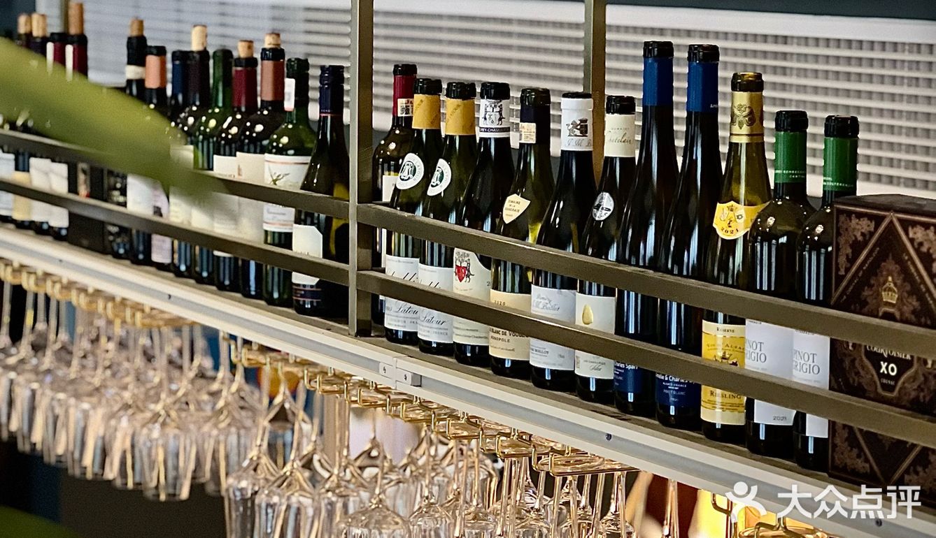  🍽️ 百年建筑里的浪漫，充满仪式感的美味👭