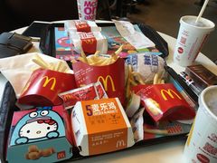 -麦当劳(南京路2店)