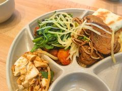 -素满香·全民食养自助(长宁龙之梦店)