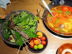 -贵厨酸汤牛肉(小十字店)