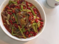 -独一佳老胡湘菜馆(矿山路店)