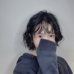 -苏豪路易士·嘉玛发廊