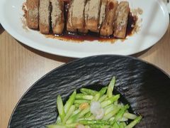-渝信川菜 · 川味家常菜(财富购物中心店)