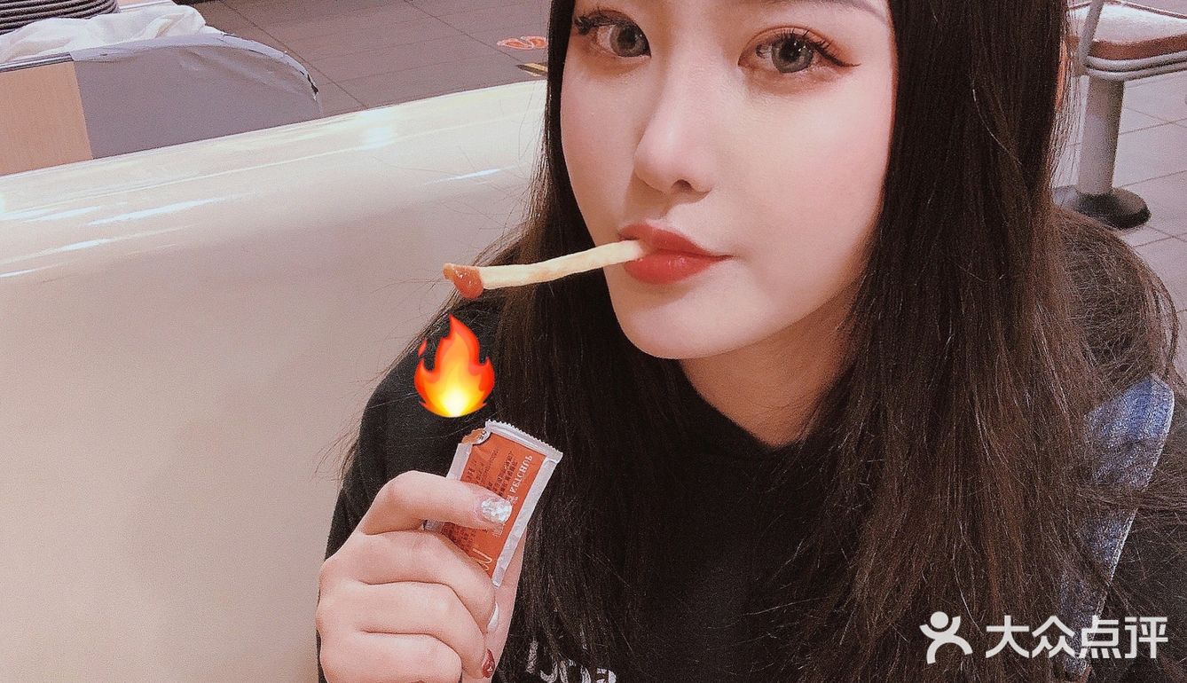 今日嘅M记 | 麦当劳 × HelloKitty置物篮🍔🍟
