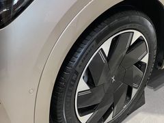 -小鹏汽车体验中心(苏州龙湖狮山天街店)