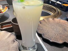 可尔必思-铭牛烧肉·和牛海鲜自助(高新月牙湖店)