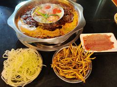 -邓莽子老火锅(中兴路总店)