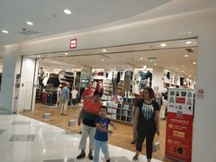 -优衣库(上海虹口龙之梦店)