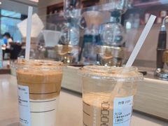 -星巴克(七宝领展广场1F店)