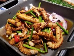 爆炒鱿鱼须-老头儿油爆虾·知味杭州(爱琴海购物中心)