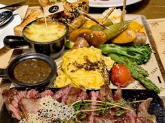 -Mark&Mars Restaurant