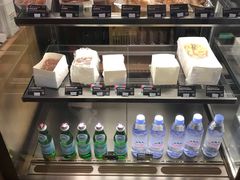 面包甜点陈列柜-星巴克(北京通州新光大中心店)