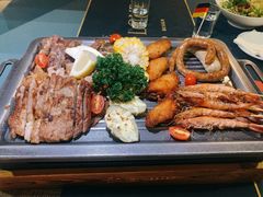 -又见马甲M8融合西餐厅(体育中心店)