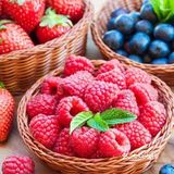 累时就歇一歇，随清风漫舞，烦时就静一静