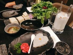 -彩云南七彩一锅
