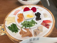 -芸南道·过桥米线(昆明老街旗舰店)