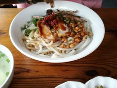 -牛八宝桂林米粉(八里庄店)