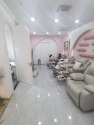 -花系美·美甲美睫精品店