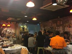 大堂-鲜入围煮花胶鸡海鲜火锅